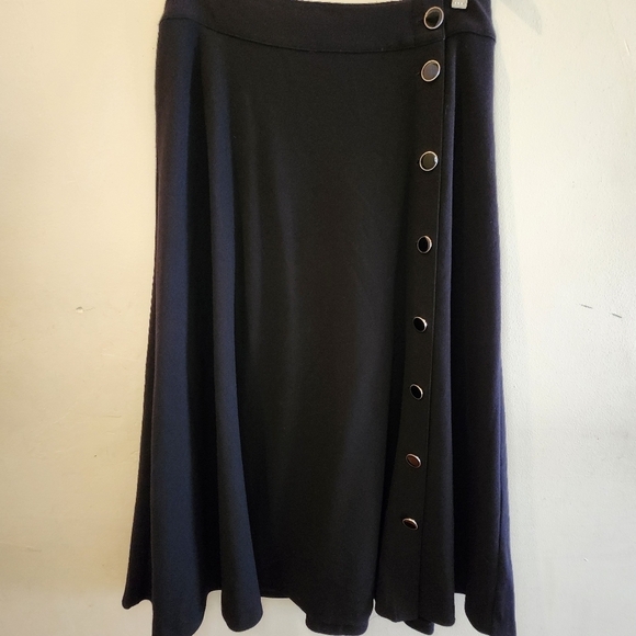 Talbots Black Full Skirt with Large Button Trim Size 10 - Picture 2 of 9